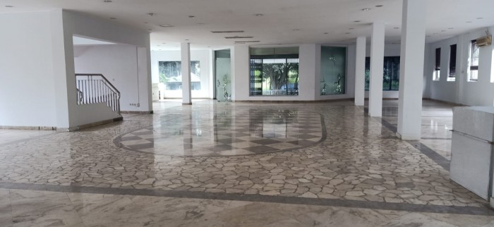 Gedung 4 Lantai Disewakan Daerah Sukawangi Bandung